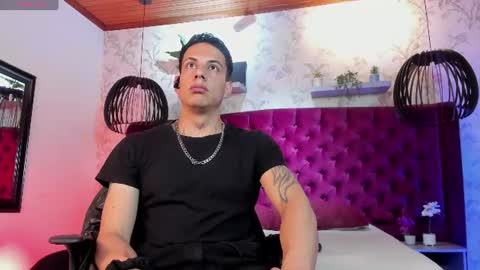 Snapshot of dustin_sonne chatting on July 15, 2026, 3:34 am Dustin Sonne online show from July 15, 2026, 3:34 am