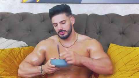 Dustin online show from April 10, 2026, 5:23 am