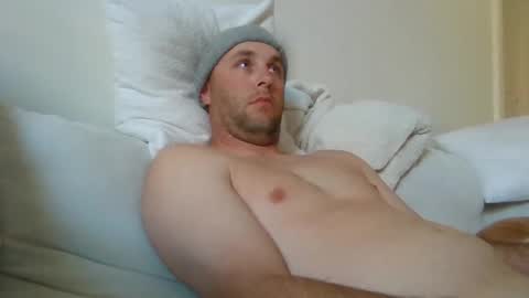 dustyroy09 online show from December 3, 2025, 4:20 am