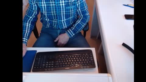 Snapshot of dutchpornking2 chatting on January 17, 2025, 8:13 am dutchpornking2 online show from January 17, 2025, 8:13 am