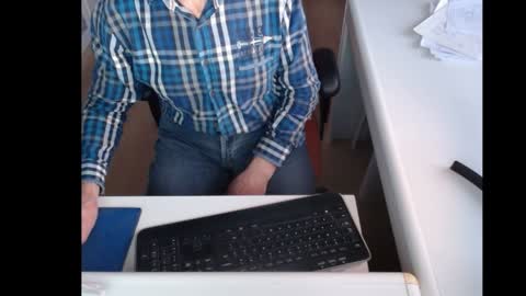 Snapshot of dutchpornking2 chatting on January 19, 2025, 7:57 am dutchpornking2 online show from January 19, 2025, 7:57 am