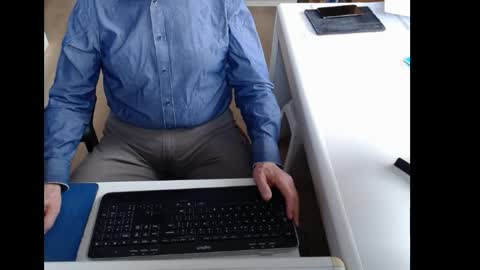 dutchpornking2 online show from March 25, 2026, 7:25 am