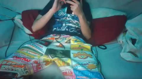 Snapshot of dv3nd3 chatting on October 25, 2025, 12:40 am dv3nd3 online show from October 25, 2025, 12:40 am