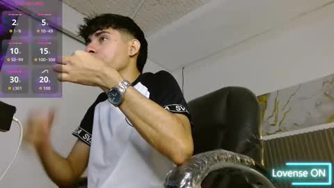 dyla_n18_ online show from February 8, 2026, 4:32 pm