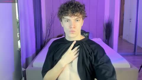 Dylan online show from September 16, 2025, 6:25 am