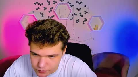 Snapshot of dylan_bold chatting on November 11, 2025, 9:53 am dylan_bold online show from November 11, 2025, 9:53 am