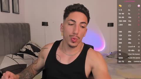 Snapshot of dylan_spencer chatting on February 7, 2025, 1:15 am Bryan model independient online show from February 7, 2025, 1:15 am