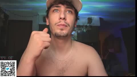 Snapshot of dylandaniel69 chatting on November 7, 2025, 9:09 am Dylan Daniel 7.8 online show from November 7, 2025, 9:09 am