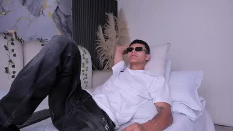 dylanroyce_ online show from March 13, 2026, 12:34 pm