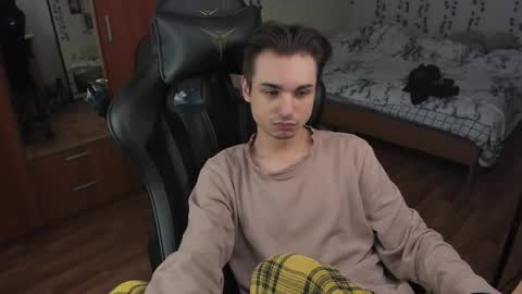 Snapshot of dylaws chatting on October 27, 2025, 12:42 pm dylaws online show from October 27, 2025, 12:42 pm