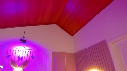 Juana online show from November 18, 2025, 11:14 am