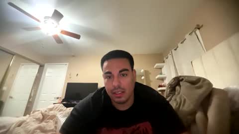 Snapshot of e_lord26 chatting on February 20, 2026, 3:36 am e_lord26 online show from February 20, 2026, 3:36 am