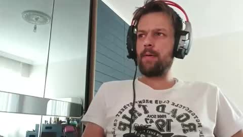 Snapshot of eaglecrm chatting on September 21, 2025, 1:13 pm eaglecrm online show from September 21, 2025, 1:13 pm