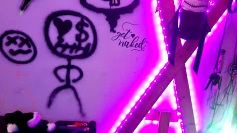 Kryztal Klear Jaxx online show from December 24, 2024, 3:05 pm