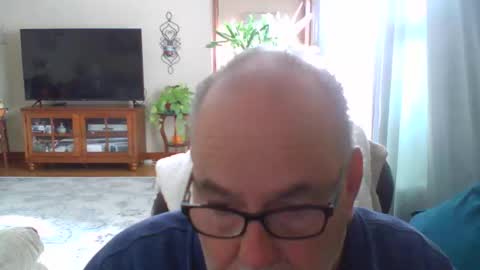 earl52 online show from October 15, 2025, 7:47 pm