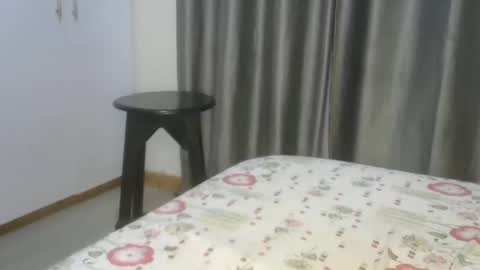 Snapshot of east_queen chatting on January 7, 2025, 3:24 am east_queen online show from January 7, 2025, 3:24 am