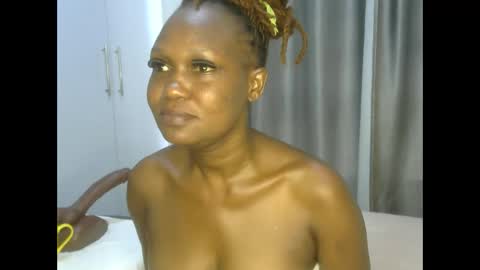 Snapshot of east_queen chatting on March 9, 2025, 8:29 am east_queen online show from March 9, 2025, 8:29 am