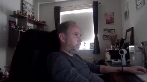 Snapshot of eastmidssoul chatting on May 27, 2026, 7:38 am eastmidssoul online show from May 27, 2026, 7:38 am
