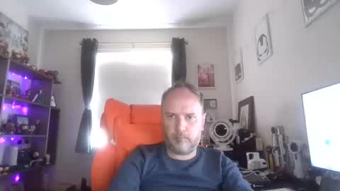 Snapshot of eastmidssoul chatting on July 27, 2026, 7:48 am eastmidssoul online show from July 27, 2026, 7:48 am