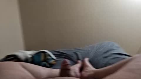 Snapshot of easy_e777 chatting on February 5, 2026, 6:18 am easy_e777 online show from February 5, 2026, 6:18 am