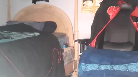 Snapshot of easybreezy20 chatting on December 4, 2024, 7:06 am TWITTER INSTAGRAM easybreezy20 ONLINE 1230 AM TO 7AM online show from December 4, 2024, 7:06 am