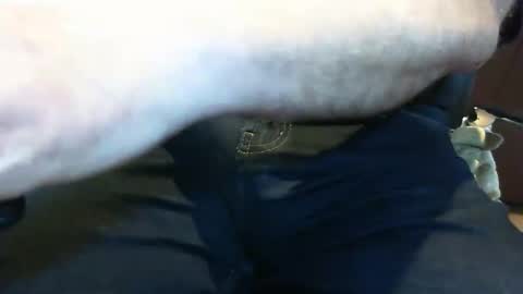 easypeasy62 online show from December 4, 2025, 9:51 am