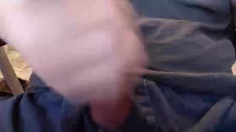 eat_a_peach2 online show from April 11, 2026, 11:47 am