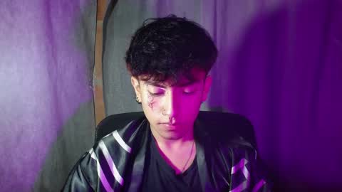 Snapshot of eather_luxury chatting on February 15, 2025, 10:42 pm eather_luxury online show from February 15, 2025, 10:42 pm