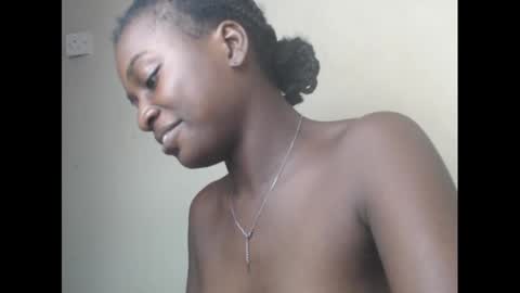 Snapshot of eatuupx chatting on December 22, 2024, 6:04 pm eatuupx online show from December 22, 2024, 6:04 pm