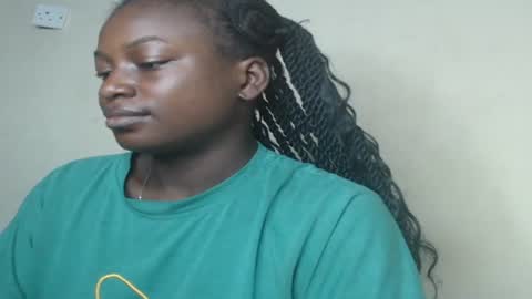 Snapshot of eatuupx chatting on January 19, 2025, 7:57 am eatuupx online show from January 19, 2025, 7:57 am