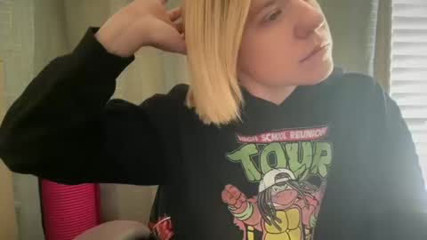 americnbarbie online show from October 19, 2025, 2:50 pm