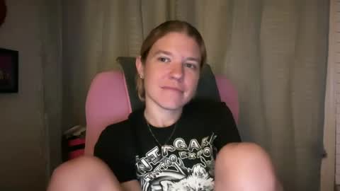 Snapshot of ebony8ivory chatting on July 1, 2026, 2:24 am americnbarbie online show from July 1, 2026, 2:24 am