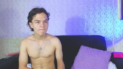 Snapshot of ebony_and_boy23_pm chatting on February 25, 2026, 9:46 pm ebony_and_boy23_pm online show from February 25, 2026, 9:46 pm