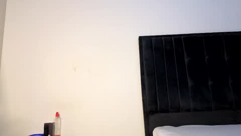 Arya online show from November 17, 2025, 3:12 am