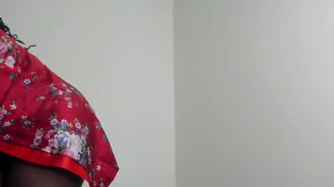 Snapshot of ebony_arya chatting on June 18, 2026, 3:29 am Arya online show from June 18, 2026, 3:29 am