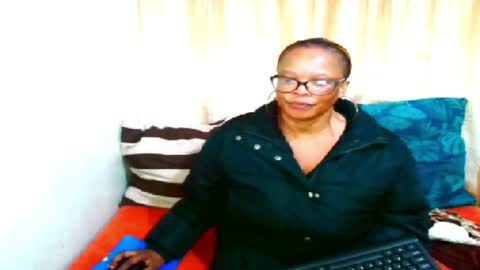 ebony_bloom69 online show from August 3, 2026, 4:44 am