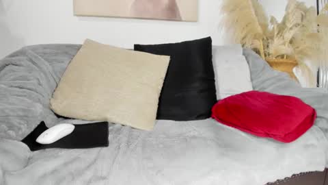 Cristal Ebony online show from November 18, 2025, 3:56 am