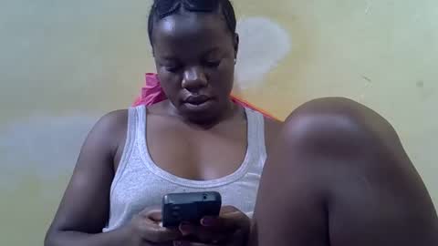 ebony_cutiee online show from May 10, 2026, 7:57 am