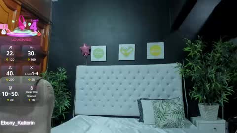 ebony_katterin online show from April 15, 2026, 10:55 am