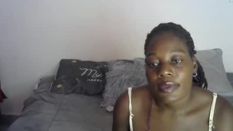 Snapshot of ebony_merry chatting on December 1, 2025, 12:10 pm ebony merry online show from December 1, 2025, 12:10 pm