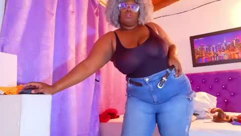 Snapshot of ebony_neighbormoans chatting on June 24, 2026, 3:16 am LINA online show from June 24, 2026, 3:16 am
