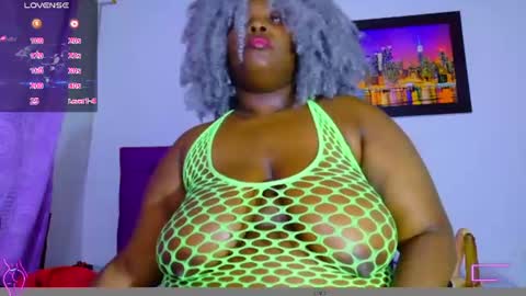 Snapshot of ebony_neighbormoans chatting on July 7, 2026, 7:23 am LINA online show from July 7, 2026, 7:23 am