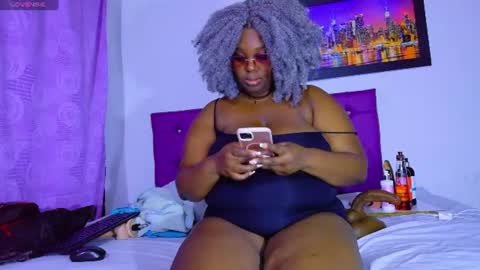 Snapshot of ebony_neighbormoans chatting on July 14, 2026, 3:00 am LINA online show from July 14, 2026, 3:00 am