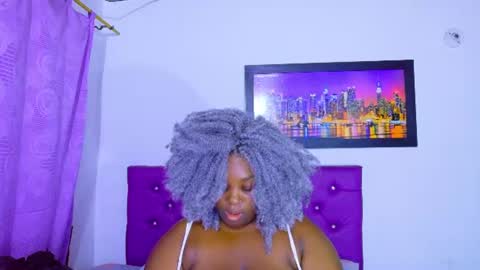 Snapshot of ebony_neighbormoans chatting on July 17, 2026, 3:02 am LINA online show from July 17, 2026, 3:02 am