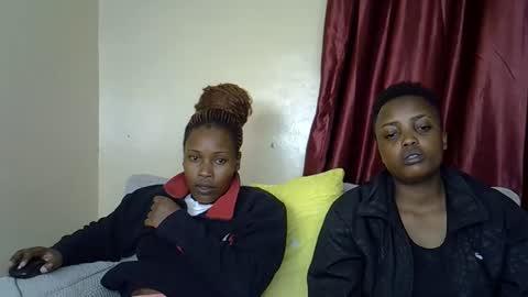 ebony_rubie online show from April 18, 2026, 7:07 pm