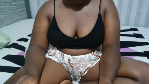 Snapshot of ebony_sabrina chatting on October 21, 2025, 6:52 pm Sabrina online show from October 21, 2025, 6:52 pm