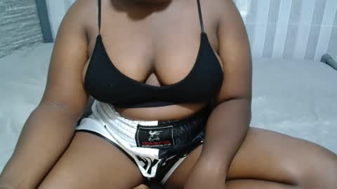 Snapshot of ebony_sabrina chatting on November 6, 2025, 7:26 pm Sabrina online show from November 6, 2025, 7:26 pm