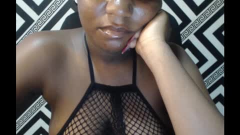 Snapshot of ebony_sexy_queen chatting on March 7, 2025, 12:12 pm Racheal online show from March 7, 2025, 12:12 pm