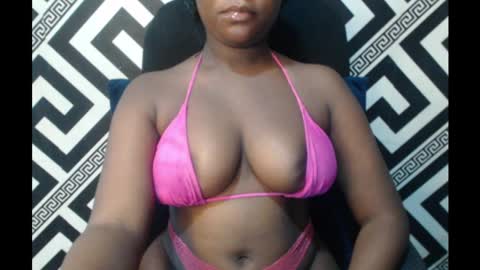 Snapshot of ebony_sexy_queen chatting on March 10, 2025, 9:32 am Racheal online show from March 10, 2025, 9:32 am