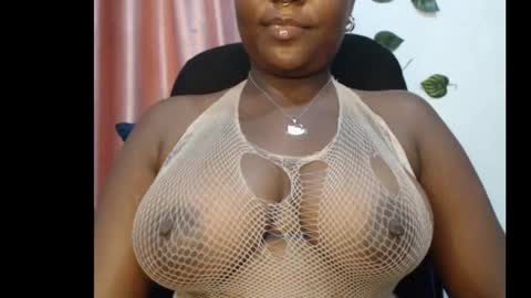 Snapshot of ebony_sexy_queen chatting on November 4, 2025, 7:02 pm Racheal online show from November 4, 2025, 7:02 pm